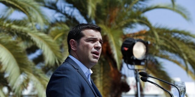Le Monde: Υπόσχεση Τσίπρα η δημοπράτηση αδειών για τα κανάλια