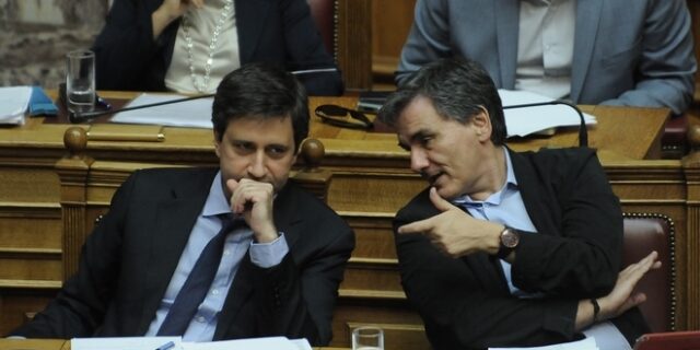 Χρέος και αξιολόγηση άνοιξαν τον κύκλο των συμβιβασμών
