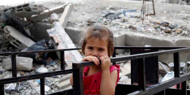 Τα (ξεριζωμένα) παιδιά ενός κατώτερου Θεού