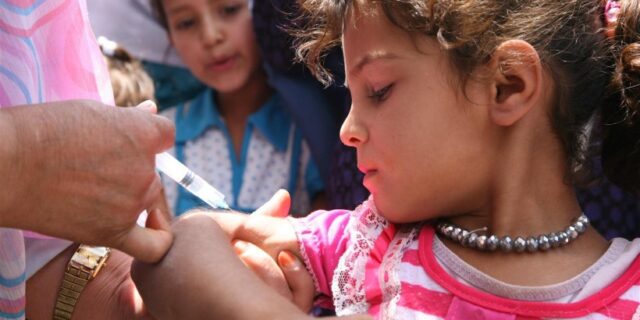 UNICEF: Εμβολιασμένα τα προσφυγόπουλα που θα ενταχθούν στα ελληνικά σχολεία