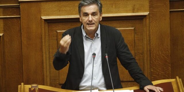 Διπλό μήνυμα Τσακαλώτου σε ΣΥΡΙΖΑ και αντιπολίτευση