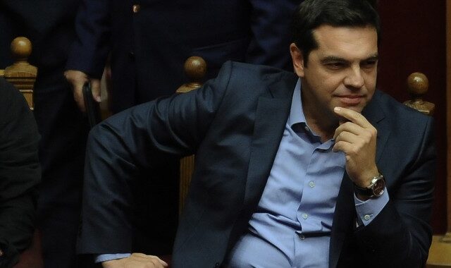 Για μετωπική ετοιμάζεται ο Τσίπρας στη Βουλή