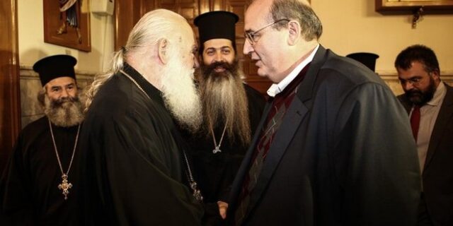 Φίλης: Το Υπουργείο βλέπει μπροστά