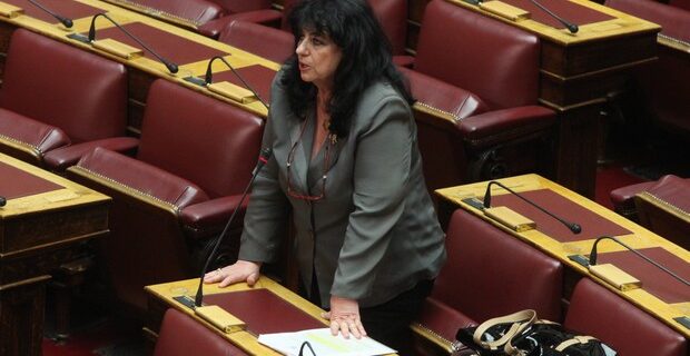Η Άννα Βαγενά δεν ‘κατεβαίνει’ ξανά με τον ΣΥΡΙΖΑ κι εξηγεί γιατί