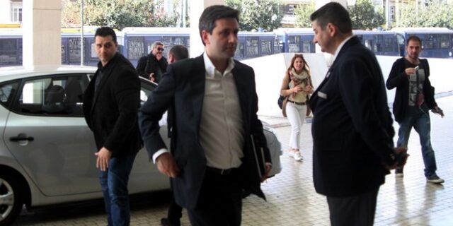 Διορία μέχρι 10 Οκτωβρίου, με αγκάθια υπερταμείο – τράπεζες