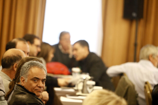 Η έξοδος του Σκουρλέτη