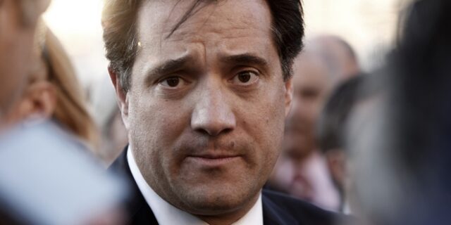 Μαξίμου κατά Γεωργιάδη: Ξαναχαράσσει διαχωριστικές γραμμές της Χούντας