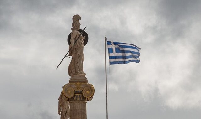 Βαθύτερη η ύφεση του 2015