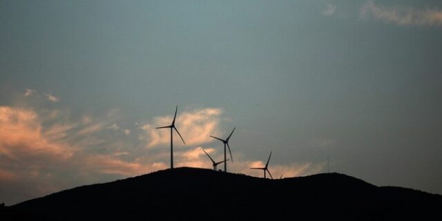 Χωρίς αύξηση του ρεύματος έκλεισαν οι εκκρεμότητες με τους θεσμούς