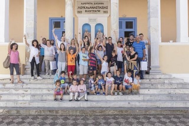 H AtoZGreek & τα πολυκαταστήματα attica στηρίζουν τα σχολεία του Καστελόριζου