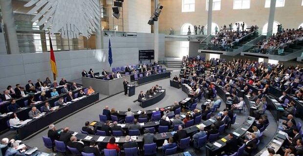Χριστιανοδημοκρατικά σενάρια για τέταρτο μνημόνιο