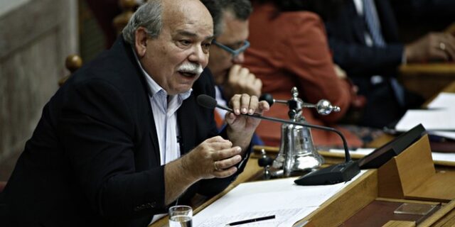 Βούτσης: Αύριο το βράδυ, θα ξέρουμε τι θα γίνει αύριο
