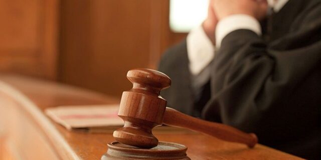 Η ΕΔΕ εκφράζει τις ανησυχίες της για τις επιθέσεις στις οικίες μελών της