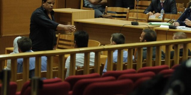 Δίκη Χρυσής Αυγής: Αναγνώρισε πέμπτο κατηγορούμενο ο Αιγύπτιος ψαράς