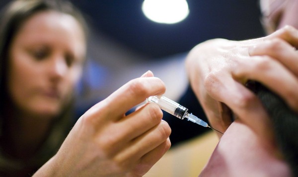 Την ‘πλάτη γυρίζουν’ στο εμβόλιο για την γρίπη οι επαγγελματίες Υγείας