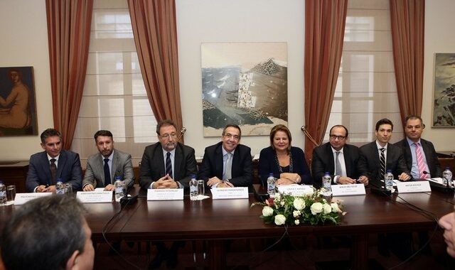 Η Εθνική ολοκλήρωσε την πώληση του Αστέρα Βουλιαγμένης