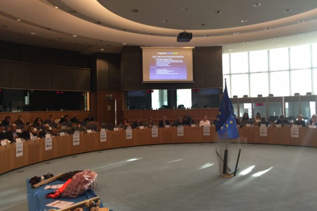 ‘Όχι’ στην Ευρώπη των συρματοπλεγμάτων και του φασισμού από Έλληνες δημάρχους