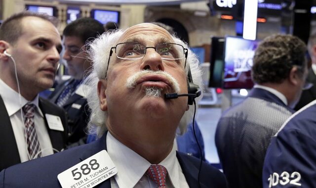 Υποχωρεί η μετοχή της Deutsche Bank