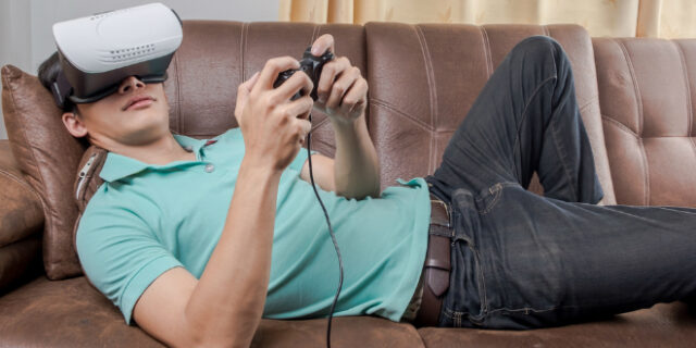 Έλα το Σάββατο να λιώσουμε στα video games