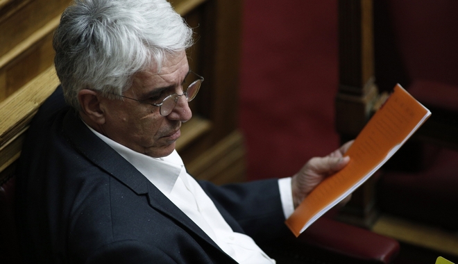 Στήριξη κυβέρνησης- ΣΥΡΙΖΑ σε Παρασκευόπουλου