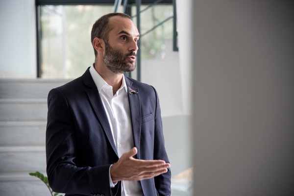 Πρόεδρος της ReGreece: Προέχει το rebranding του Έλληνα και μετά της Ελλάδας