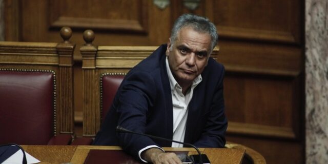 Σκουρλέτης: Κανείς δε μπορεί να αποκλείσει αρνητικές εξελίξεις