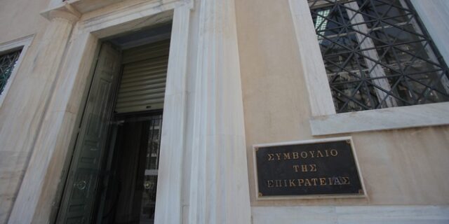 Δικηγόρος των καναλαρχών φέρεται ο σύντροφος της παραιτηθείσας αντιπροέδρου του ΣτΕ