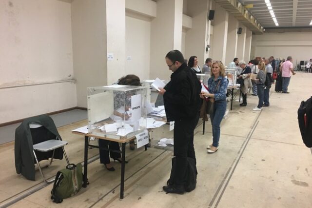 Συνέδριο ΣΥΡΙΖΑ: Αυτά είναι τα ψηφοδέλτια για την Κεντρική Επιτροπή και την εκλογή προέδρου