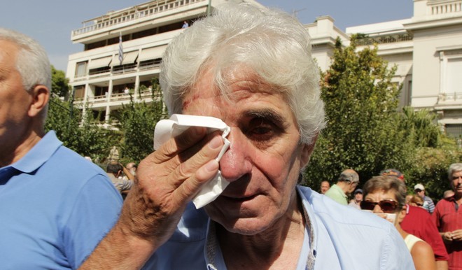 Οργή Τσίπρα για τα χημικά σε συνταξιούχους: ‘Να μην επαναληφθεί’ είπε στον Τόσκα