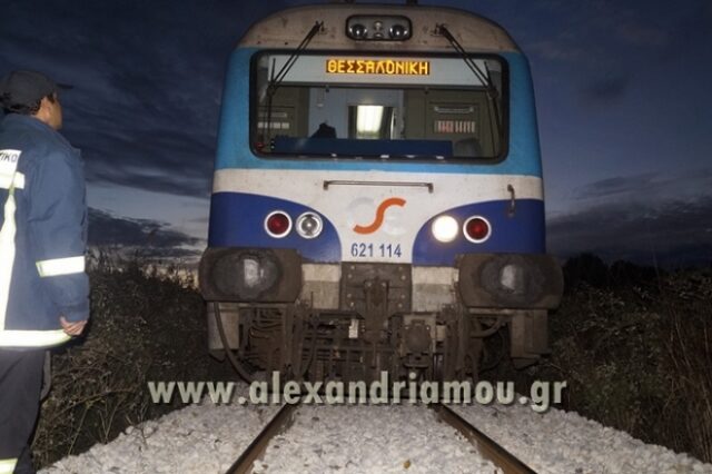 Ημαθία: Έπεσε στις γραμμές του τρένου για να ‘συναντήσει’ τον φίλο της που αυτοκτόνησε με τον ίδιο τρόπο