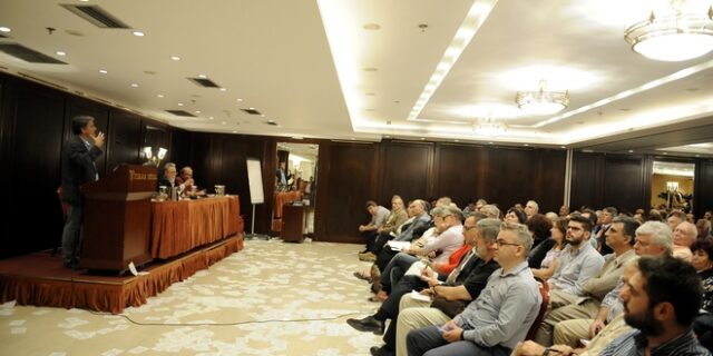 Μηνύματα Τσακαλώτου για τις τράπεζες εν όψει συνεδρίου