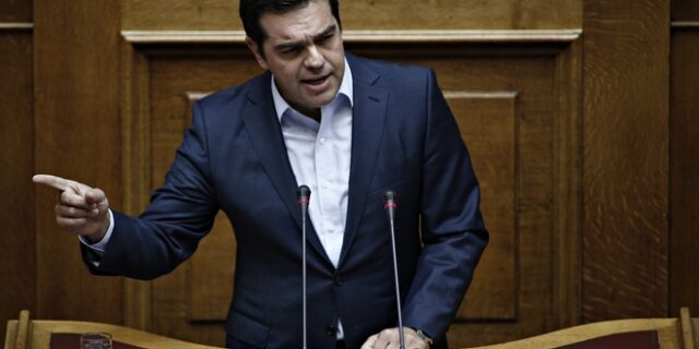 Ομιλία Τσίπρα στην ΚΟ ΣΥΡΙΖΑ με έμφαση στα εργασιακά. LIVE EIKONA