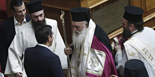 Στο Μαξίμου για τα Θρησκευτικά