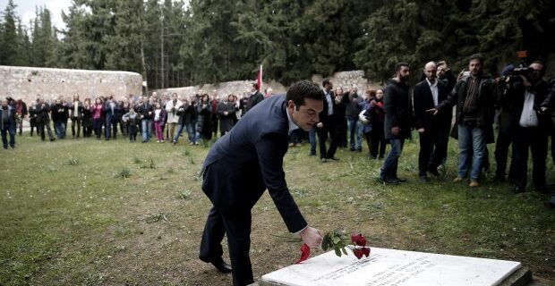 Μαξίμου κατά δημάρχου Καισαριανής: Εξυπηρετεί την επιλογή ΚΚΕ