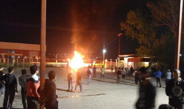 Έκρυθμη η κατάσταση στη δομή φιλοξενίας προσφύγων του Ωραιοκάστρου μετά το τροχαίο