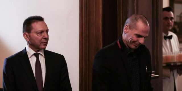 Στουρνάρας κατά Βαρουφάκη: Είπε στην ΕΚΤ ότι είναι υπουργός χρεοκοπημένης χώρας