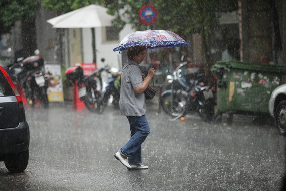 Χαλάει ο καιρός. Βροχές, χαλάζι και ισχυροί άνεμοι
