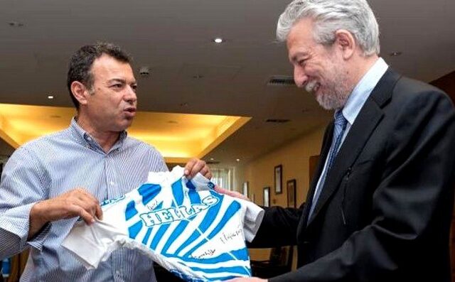 Οι ορθοπεταλιές του Σταύρου Κοντονή