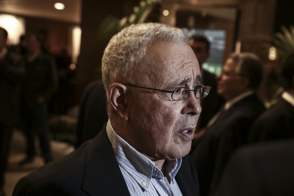Η ατάκα Τσίπρα σε Ζουράρι για το πιάνο και τον Βαρουφάκη