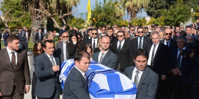 Κηδεύτηκε ο Κωστής Στεφανόπουλος