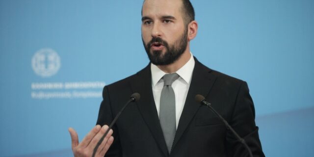 Τζανακόπουλος: Πράξη πολιτικής χυδαιότητας η αφίσα της ΑΔΕΔΥ