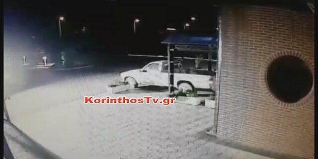 Απίστευτο βίντεο: Μπούκαραν με αγροτικό σε κατάστημα για να το ληστέψουν