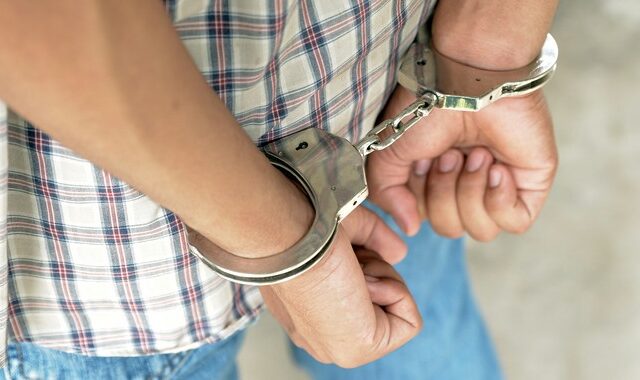 Συνελήφθη αλλοδαπός με πάνω από δύο κιλά όπιο