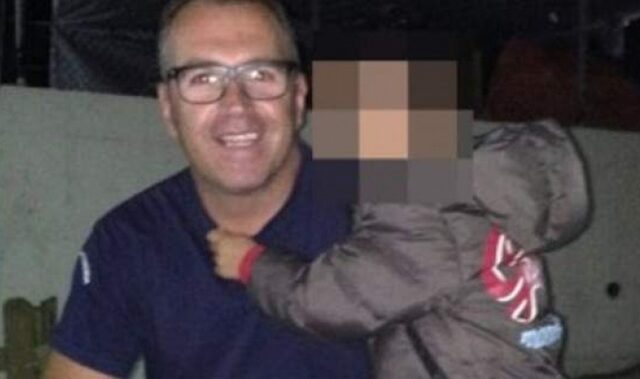 Το αντίο αστυνομικού στο προσφυγόπουλο που κάηκε στη Μόρια