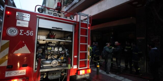 Μια γυναίκα νεκρή από πυρκαγιά σε διαμέρισμα στον Πειραιά