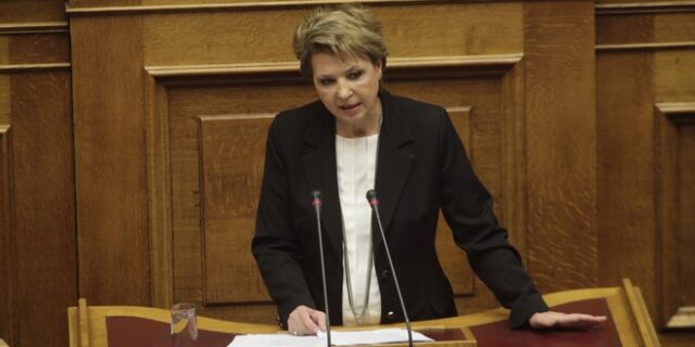 Γεροβασίλη: Έγιναν προσλήψεις και θα γίνουν κι άλλες, για την Υγεία και την Παιδεία