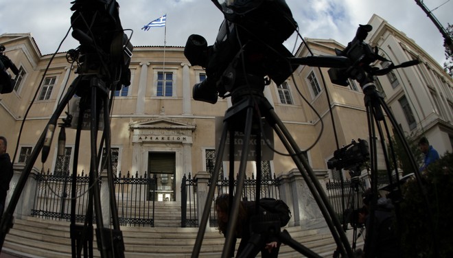 Τηλεοπτικές άδειες: Συναίνεση μεν, αλλά