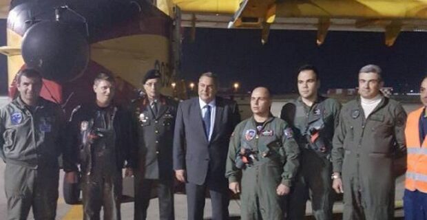 Εκτάκτως ο Πάνος Καμμένος στην 113 Πτέρυγα Μάχης