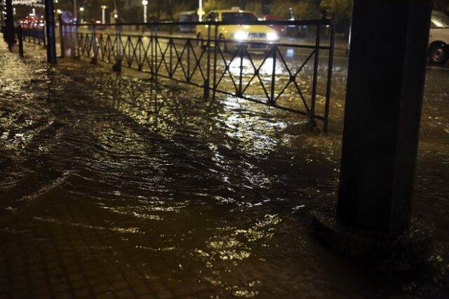 Ποτάμια η Κατεχάκη και η Πειραιώς από Χαμοστέρνας