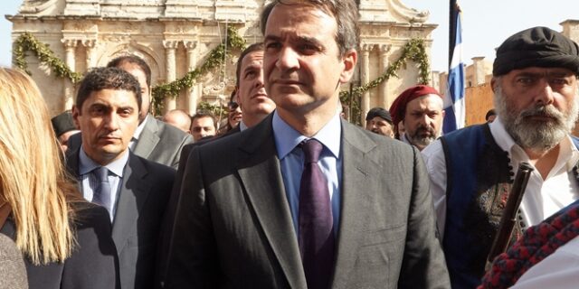 Μητσοτάκης: Η διευθύντρια του Κατρούγκαλου δεν μπορεί να λύσει τα προβλήματα